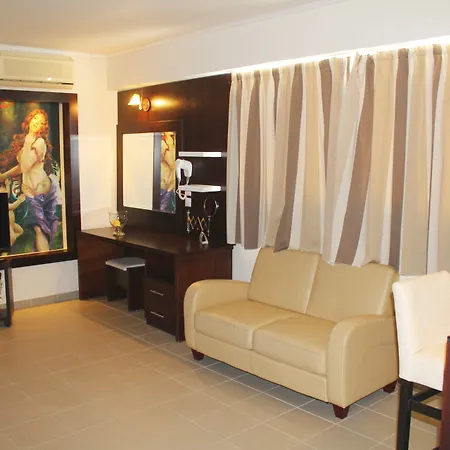 Venezia & 4*