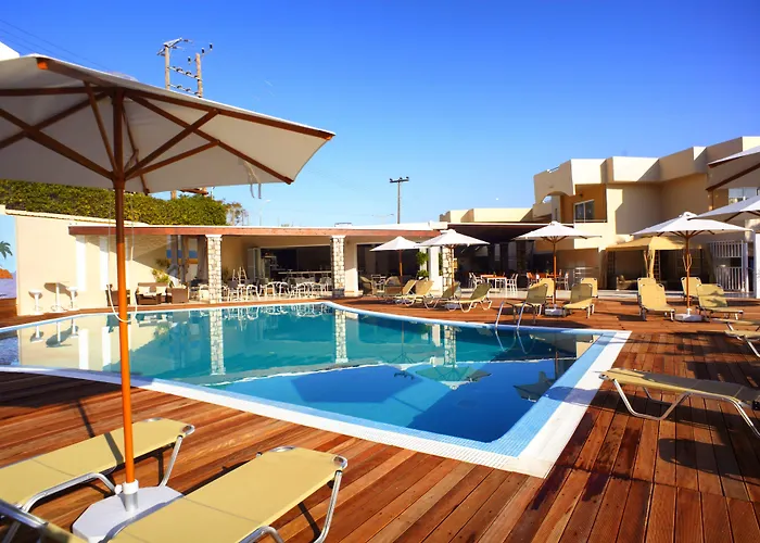 Venezia & 4* فاليراكي